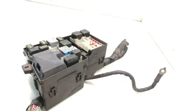 Ford Focus C-MAX Fuse module 3M5T14A067BB