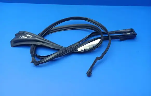 Mercedes-Benz S W221 Rubber seal rear door window/glass S5257732L