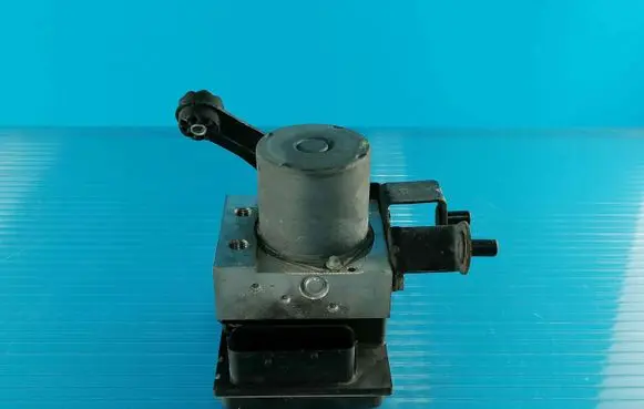 BMW 6 E63 E64 ABS Pump 0265236004 3451676855001 05082512774