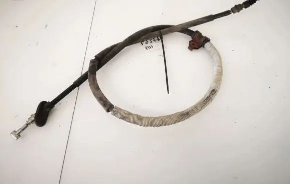 Handbrake/parking brake wiring cable