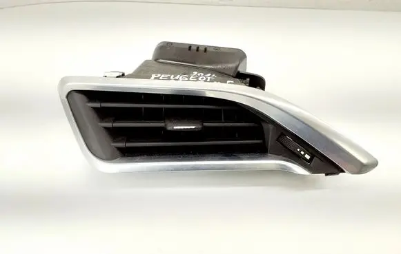Peugeot 2008 I Dashboard air vent grill cover trim 9633131777