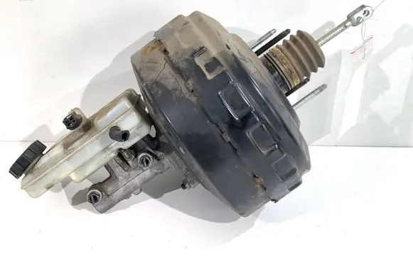 Opel Movano B Brake booster 472100453R