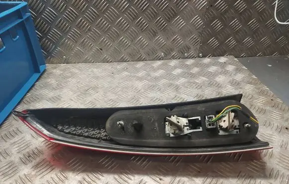 Volvo V70 Rear/tail lights 160986R