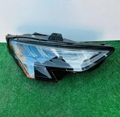Audi A3 8Y Headlight/headlamp 8Y0941012