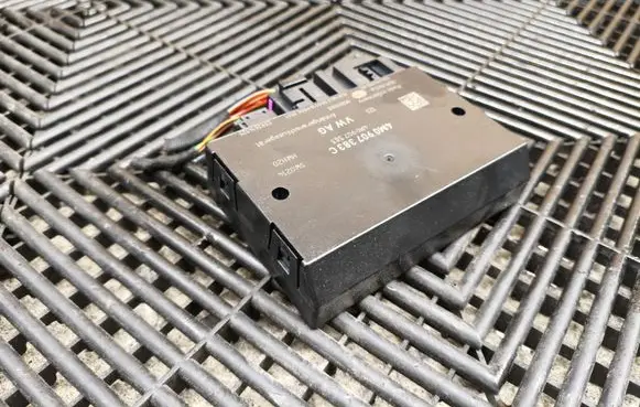 Audi Q7 4M Tow bar trailer control unit/module 4M0907383
