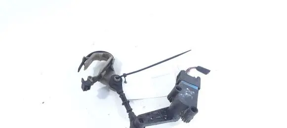 Headlight/headlamp level sensor