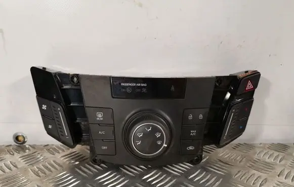 Hyundai i40 Climate control unit 972503ZRC0