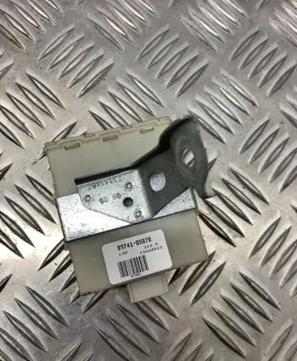 Toyota Avensis T250 Door central lock control unit/module 8974105070 29711192