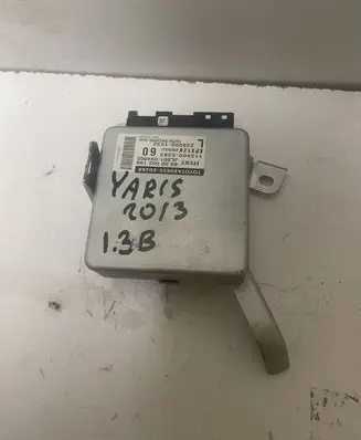 Toyota Yaris Power steering control unit/module 896500D260