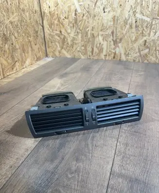 BMW 7 E65 E66 Dash center air vent grill 6911204 8223599 69112039