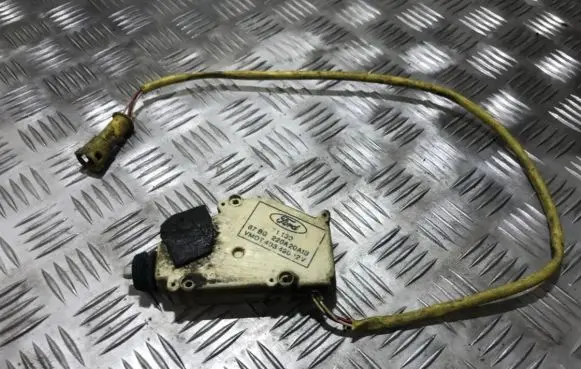 Ford Scorpio Central locking motor 87bg220a20a1b 403490