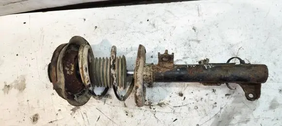 Mercedes-Benz C W203 Front shock absorber with coil spring