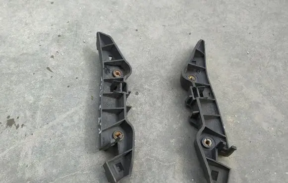 Ford S-MAX Front bumper mounting bracket 6M21-17D959-AB
