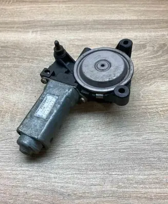 Chrysler Voyager Front door window regulator motor C51056C AY2621001433