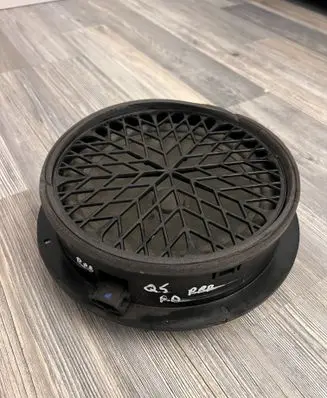 Audi Q5 SQ5 Front door speaker