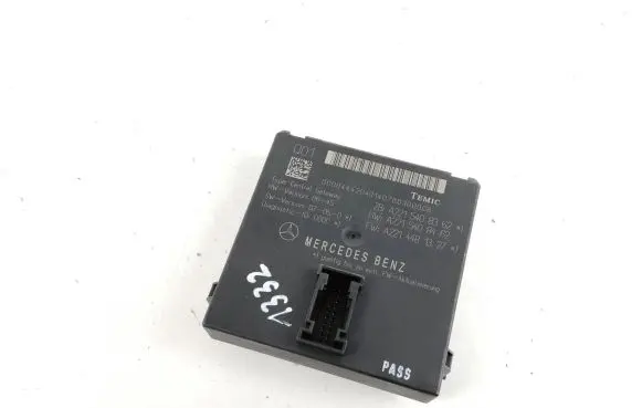 Mercedes-Benz S W221 Gateway control module A2215408362 A2215408462 A2214481327
