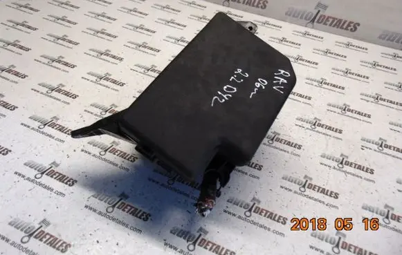 Toyota RAV 4 (XA30) Fuse box set 8266242190
