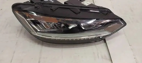 Volkswagen Touran III Headlight/headlamp 5TB941036E 0301299232