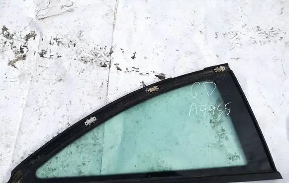 Mercedes-Benz C W203 Rear side window as2