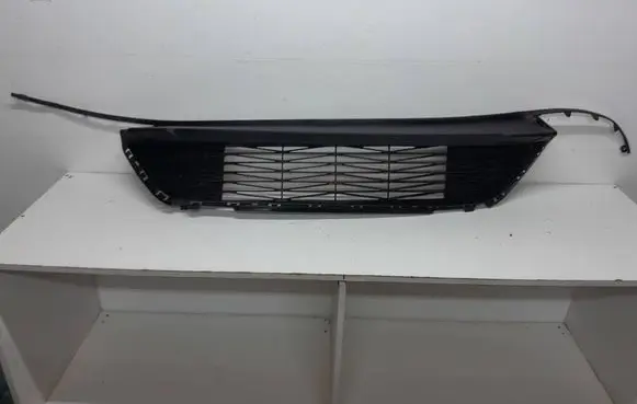 KIA Ceed Front bumper lower grill 86560J7DA0