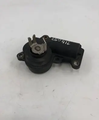 Mercedes-Benz E W214 Intake manifold valve actuator/motor A2139069310
