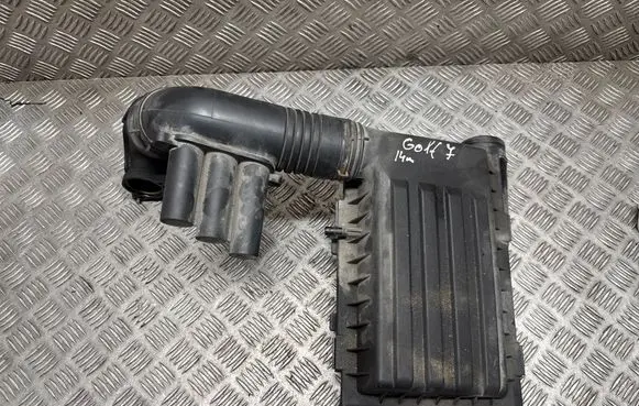 Volkswagen Golf VII Air filter 04E129611 04E129611G