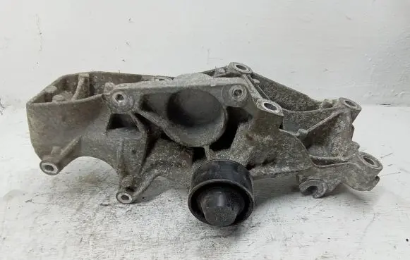 Generator/alternator bracket