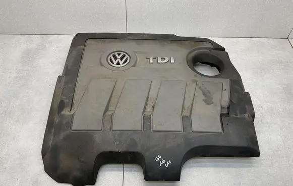 Volkswagen Golf VI Engine cover (trim) 03L103925AR