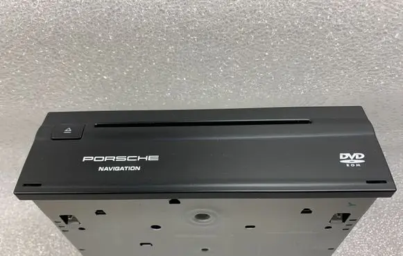 Porsche Cayenne (9PA) Navigation unit CD/DVD player 7L5919969E 99764215701 8665AU075036884