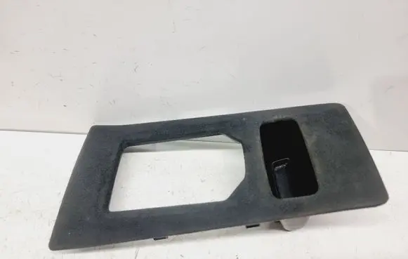 Citroen DS7 Crossback Glove box central console 98215205XX