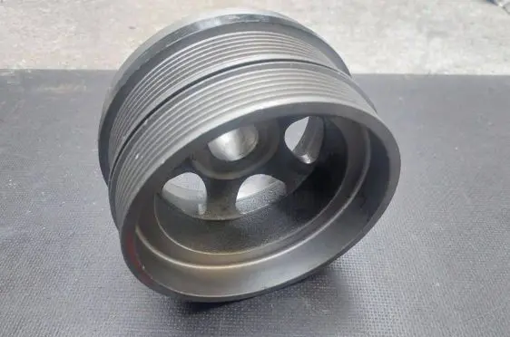 Mercedes-Benz Vito Viano W447 Crankshaft pulley 6420300603