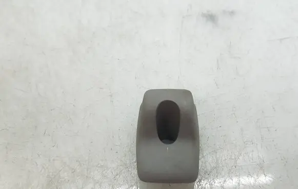Isuzu D-Max Sun visor clip/hook/bracket