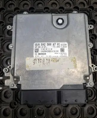 Mercedes-Benz GLE (W166 - C292) Engine control unit/module A6429004701