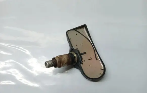 Citroen DS5 Tire pressure sensor 9656822980