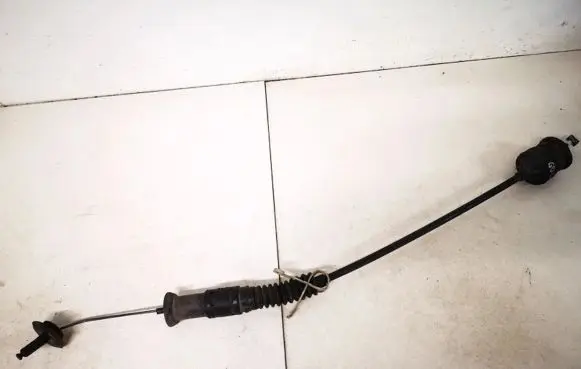 Volkswagen Golf III Clutch cable 1h1721335
