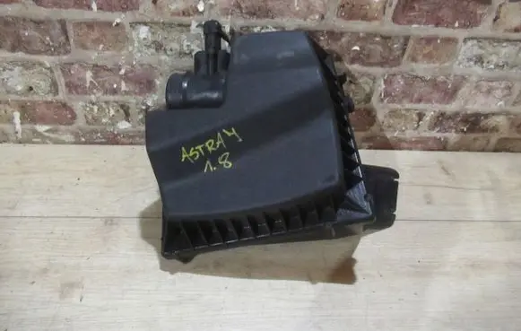 Opel Astra J Air filter box cover 