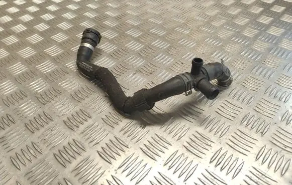 Audi A4 S4 B9 Engine coolant pipe/hose 8W0145050A 8W0121087E