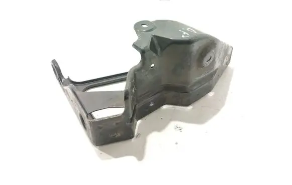 Audi A4 S4 B7 8E 8H Intercooler pipe mounting bracket 8E0145814F