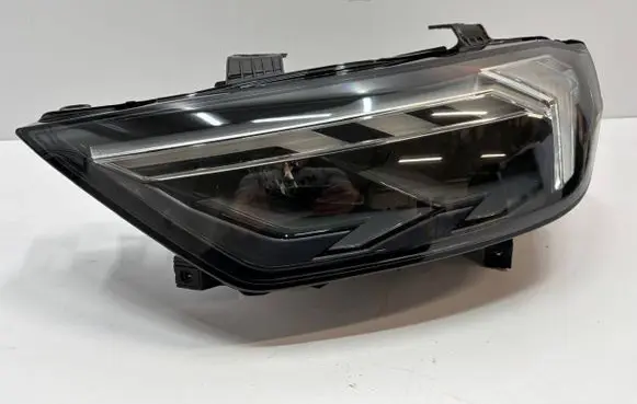 Audi A1 Headlight/headlamp 82A941033D 90106082 0200231831