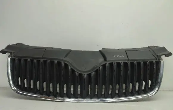 Skoda Fabia Mk2 (5J) Front grill 5J0853668A