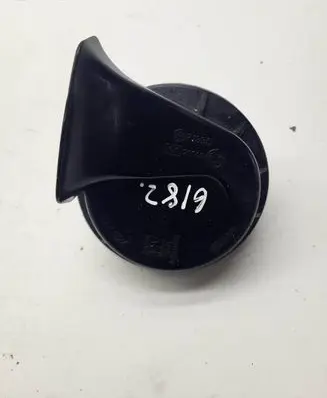 Volkswagen PASSAT B6 Horn signal A28657625