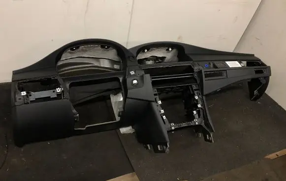 BMW 5 E60 E61 Dashboard 7138510 52758211