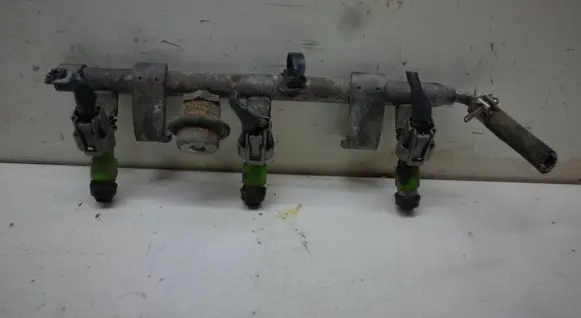 Subaru Outback (BS) Fuel main line pipe
