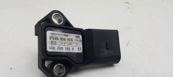 Volkswagen Golf V Air pressure sensor 0281002401