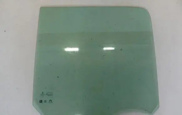 Peugeot Rifter Rear side window 43R-000016