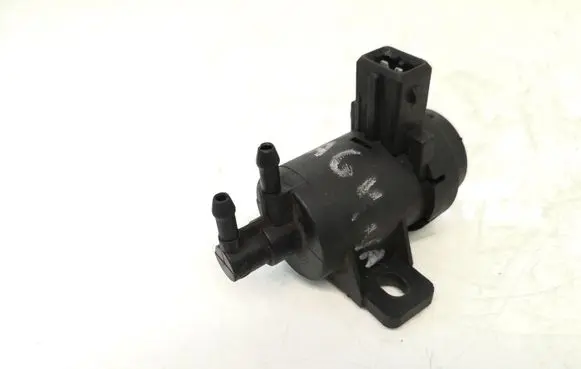 Volkswagen Golf I Turbo solenoid valve 7700113071