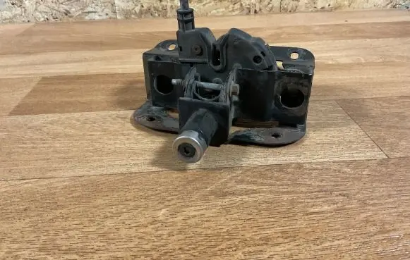 Ford Transit - Tourneo Connect Engine bonnet/hood lock/catch