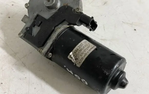 BMW 5 E39 Wiper motor 8360603