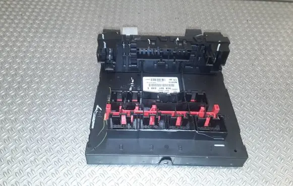 Volkswagen Golf V Comfort/convenience module 3C8937049E