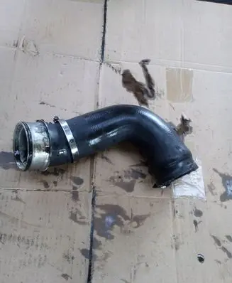 Mercedes-Benz Vito Viano W639 Intercooler hose/pipe 6395281982